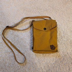 Fjallraven "Pocket" Bag